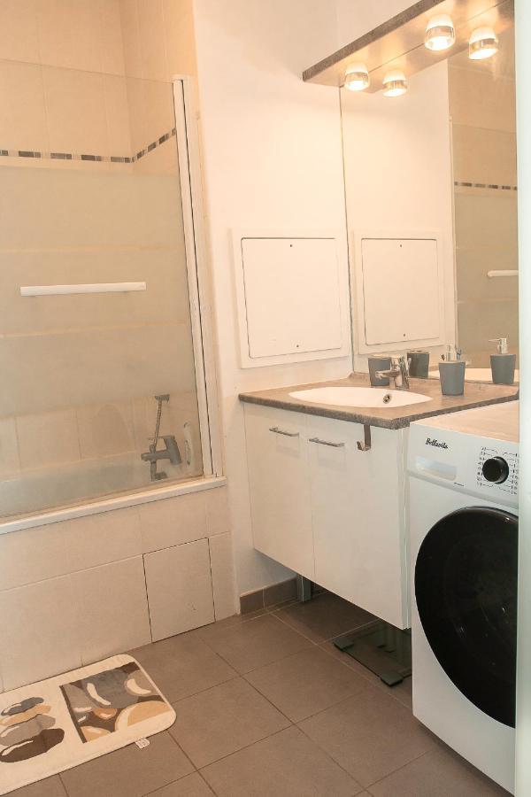T3 Bord De Seine,Proche Centre Ville,Parking Prive Mantes-la-Jolie Luaran gambar